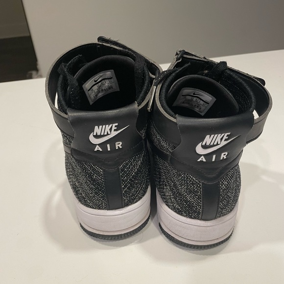 Nike flyknit Airforce 1 mid top - Picture 2 of 6